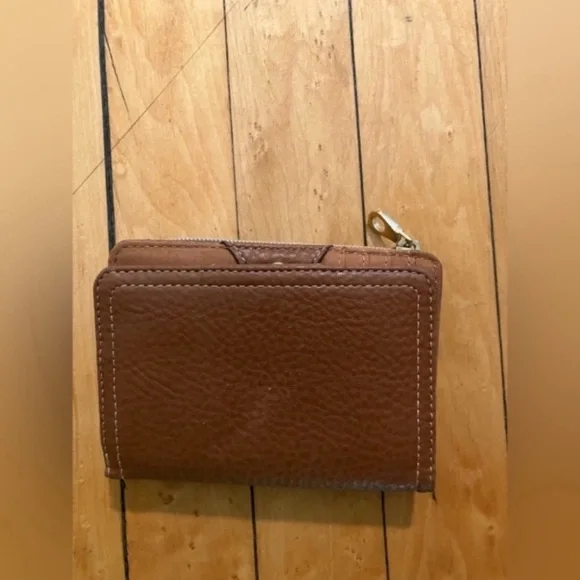 Relic Brown Wallet - Picture 4 of 11